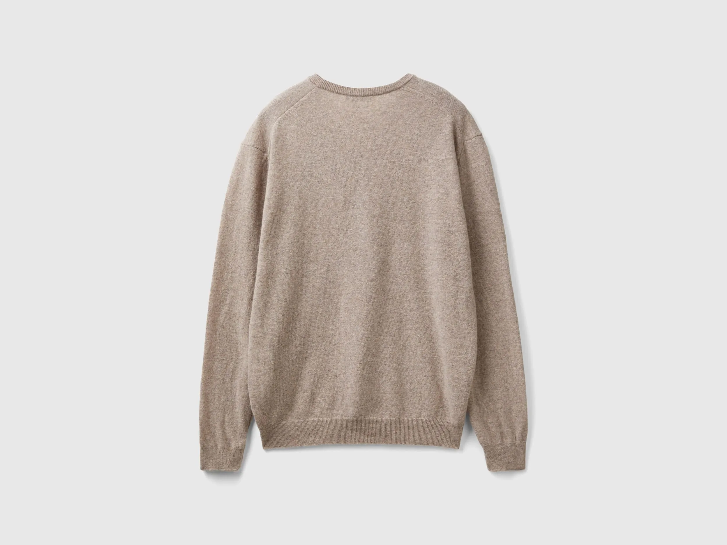 Dove gray V-neck sweater in pure Merino wool - Dove Gray | Benetton