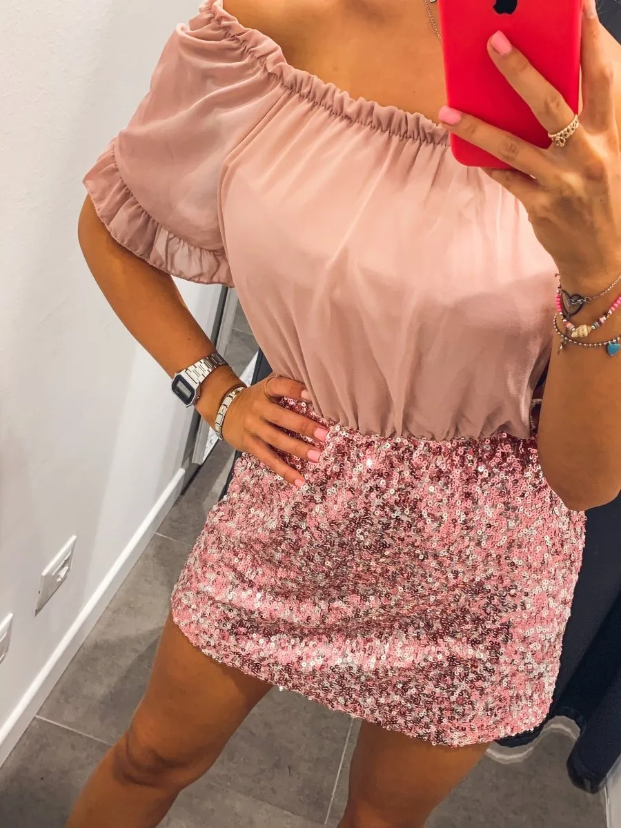Tutina rosa con paillettes