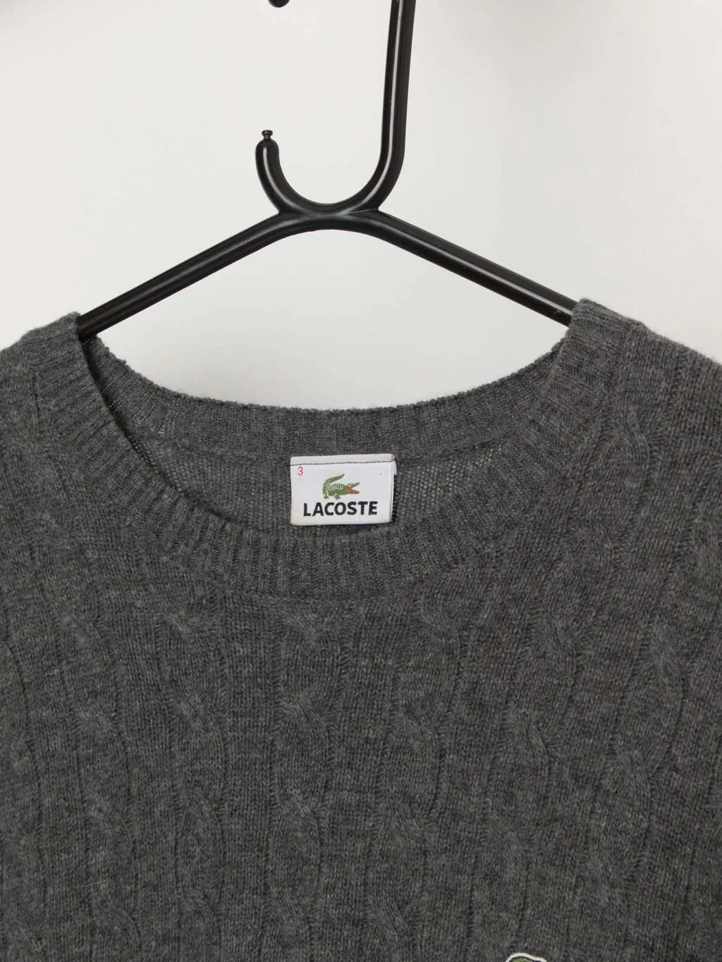 Vintage men’s Lacoste lambswool sweater in grey – Medium